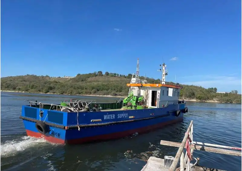 Kapal kerja dijual