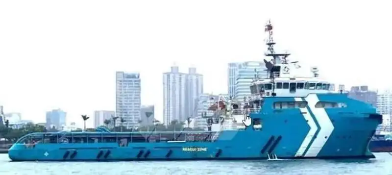 Kapal penarik dijual