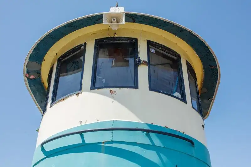 Kapal penarik dijual