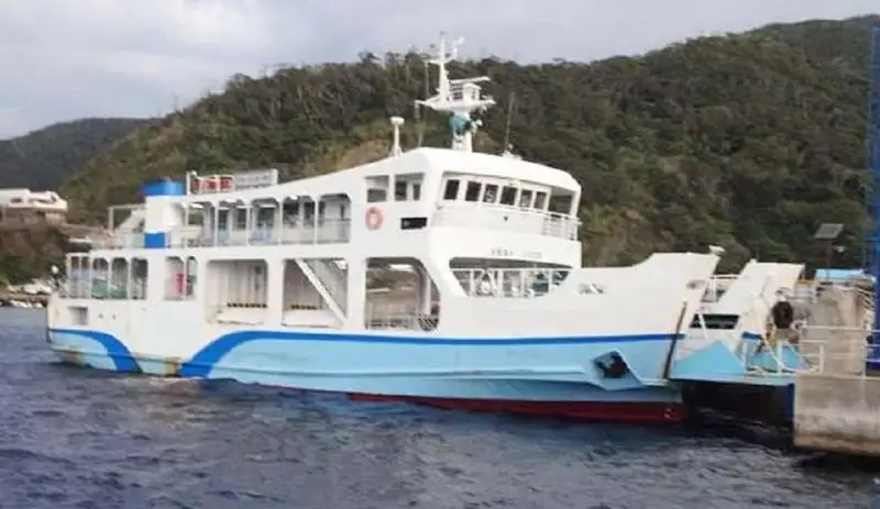 kapal RORO dijual
