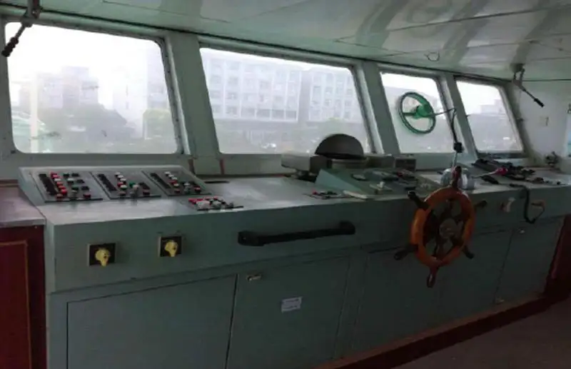 Kapal tanker minyak, kapal tanker kimia dijual