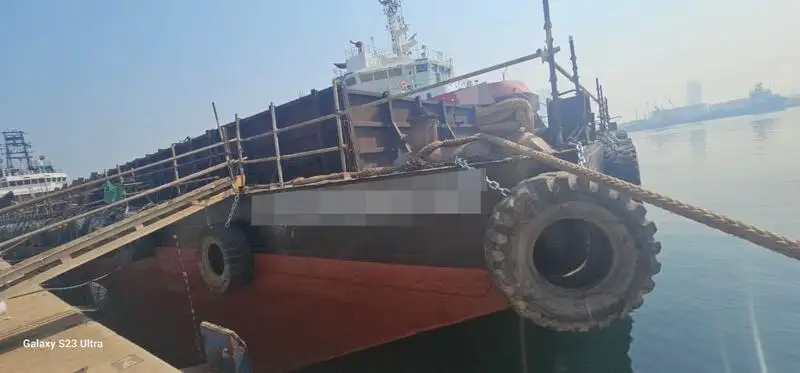 Tongkang dijual