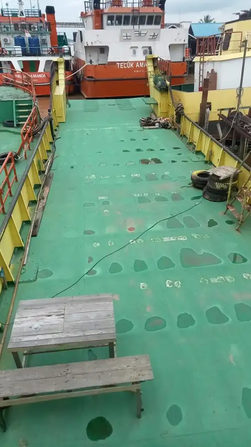 Kerajinan Pendaratan, Tank dijual