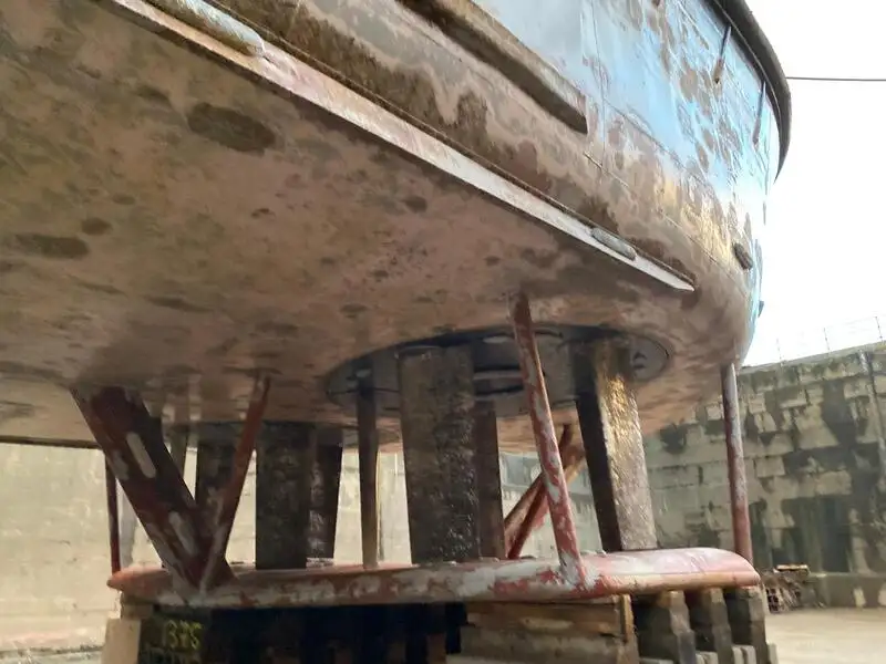 Kapal penarik dijual