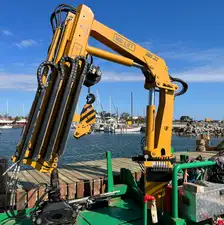 Kapal penarik dijual