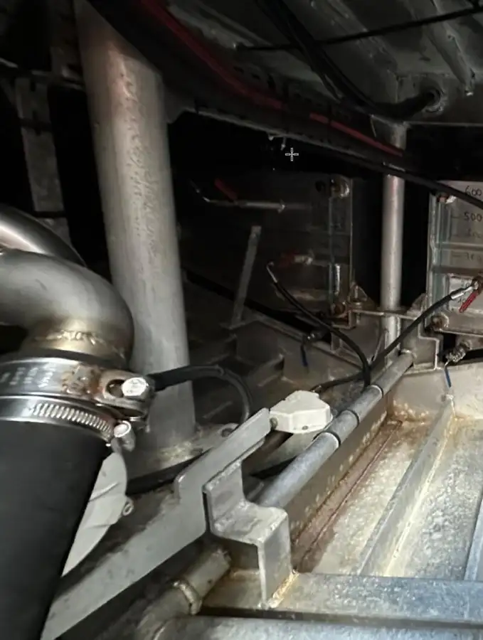 Kapal percontohan dijual