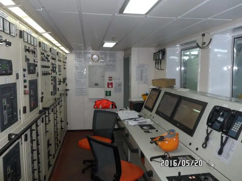 Kapal pasokan dijual