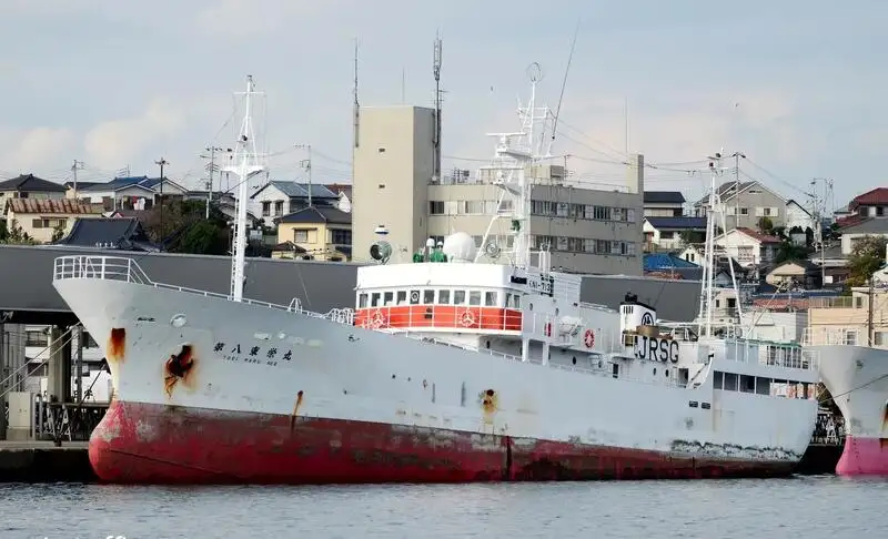 kapal pukat ikan dijual