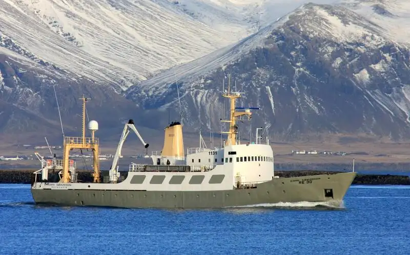 Kapal penelitian dijual