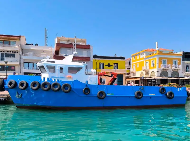 Kapal penarik dijual