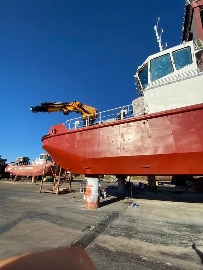 Kapal penarik dijual