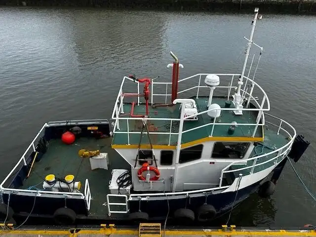 Kapal kerja dijual