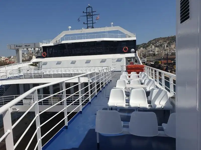 kapal RoPax dijual