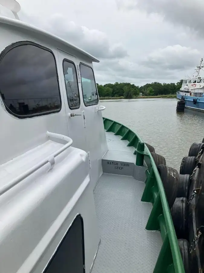 kapal kru dijual