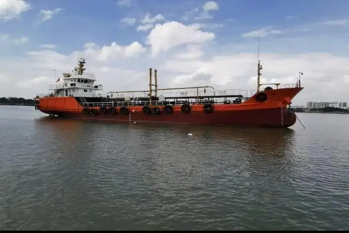 Kapal tanker minyak, kapal tanker kimia dijual