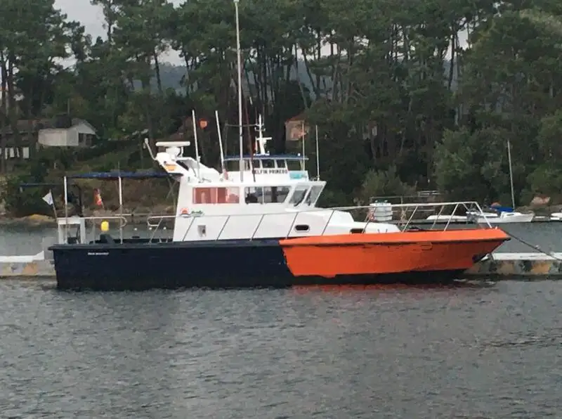 Kapal kerja dijual