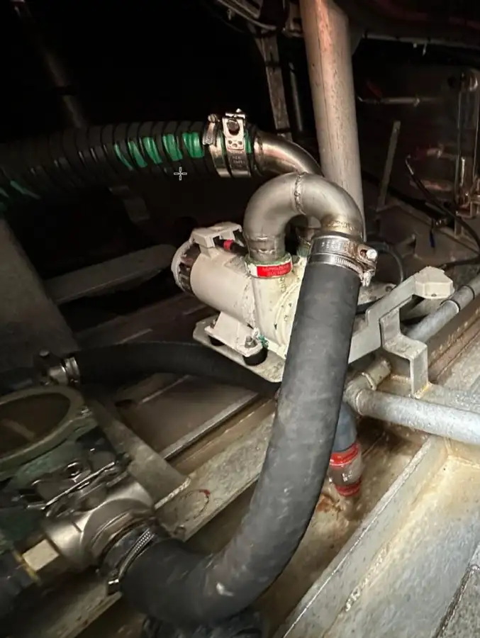 Kapal percontohan dijual