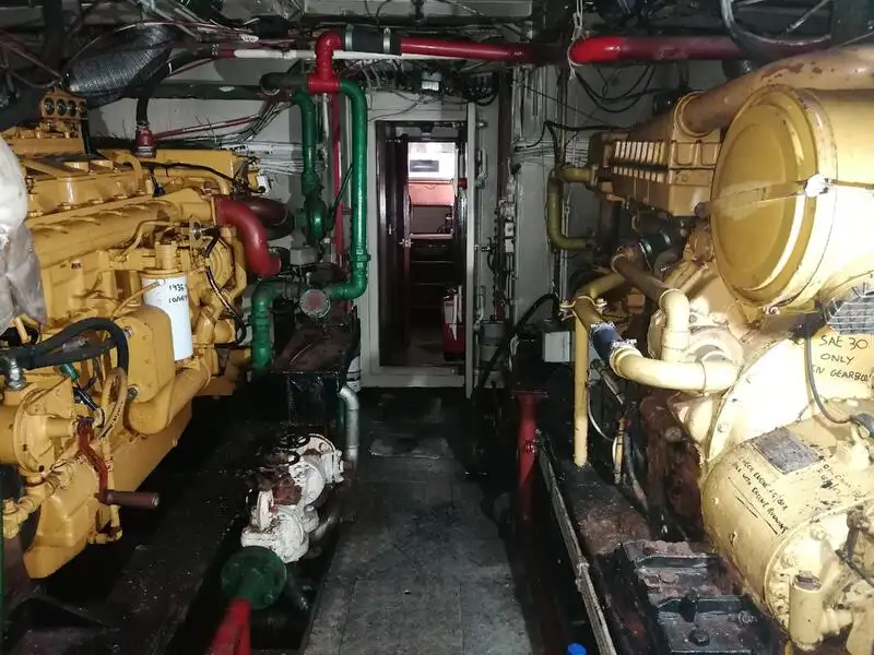 Kapal penarik dijual