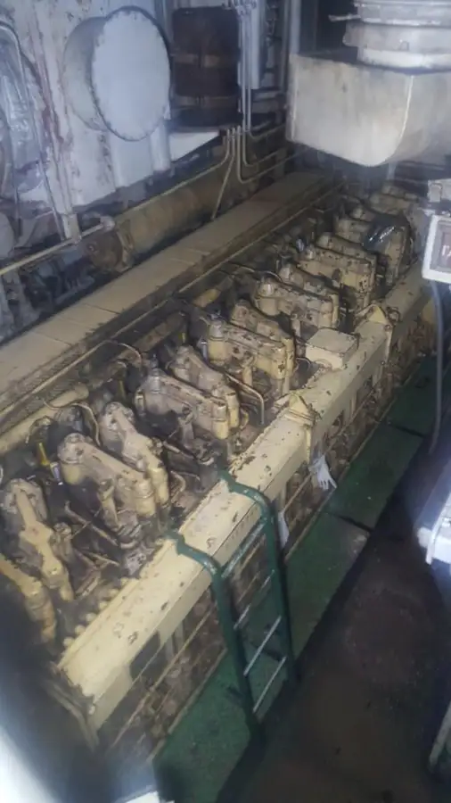 kapal pukat ikan dijual