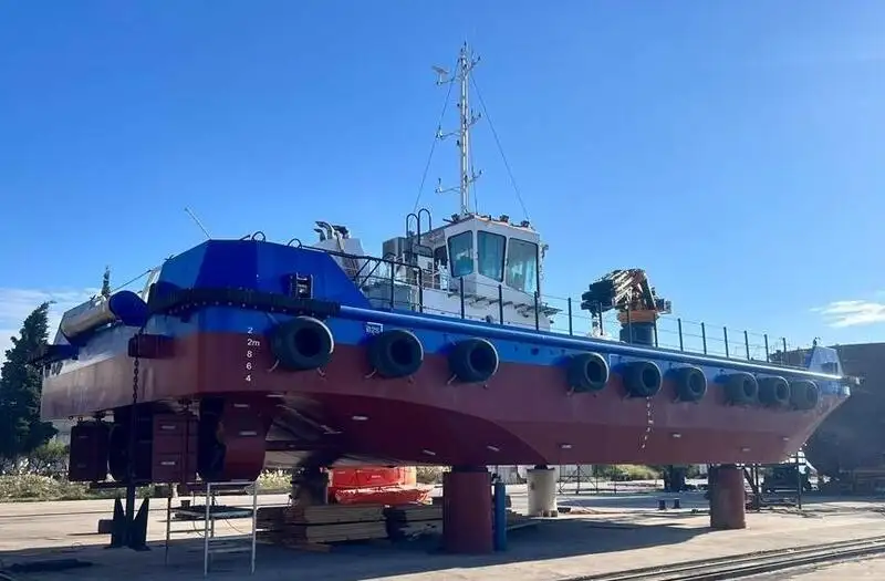 Kapal kontainer dijual