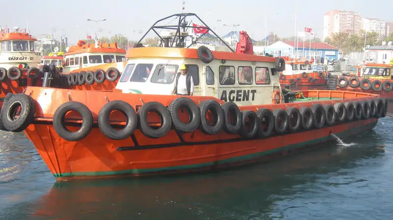 Kapal penarik dijual