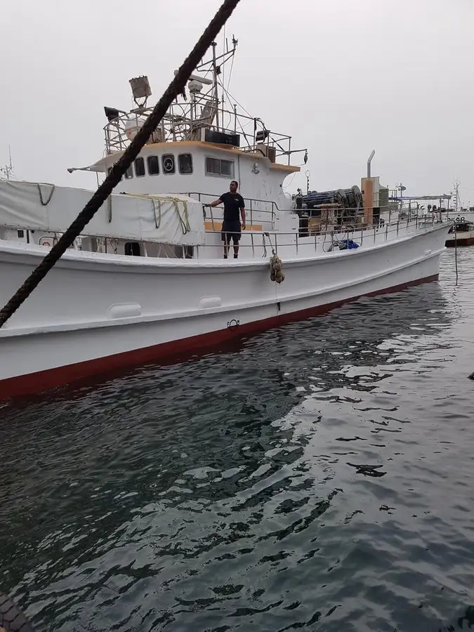 Kapal longline dijual