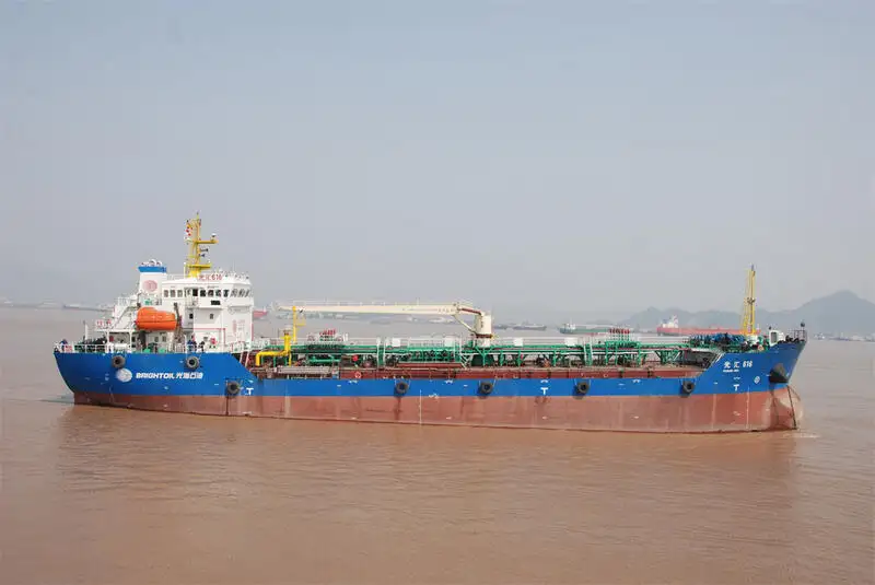 Kapal tanker minyak, kapal tanker kimia dijual