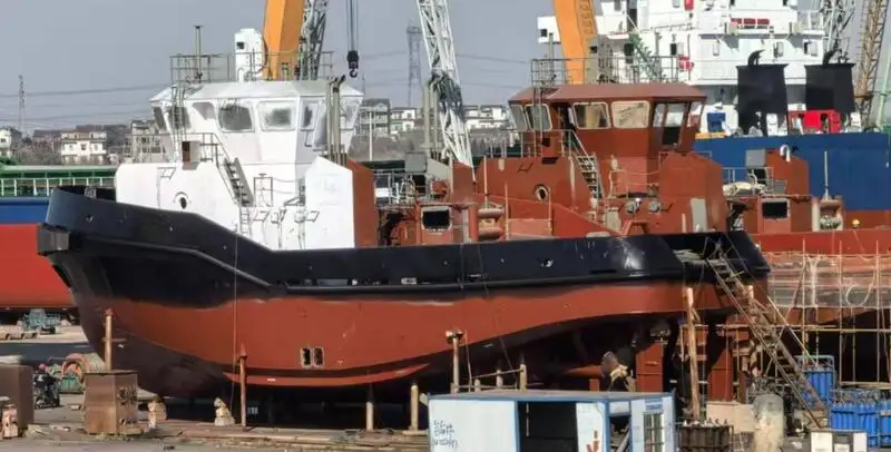 Kapal penarik dijual