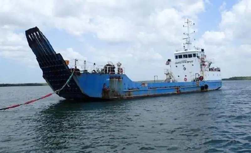 Kerajinan Pendaratan, Tank dijual