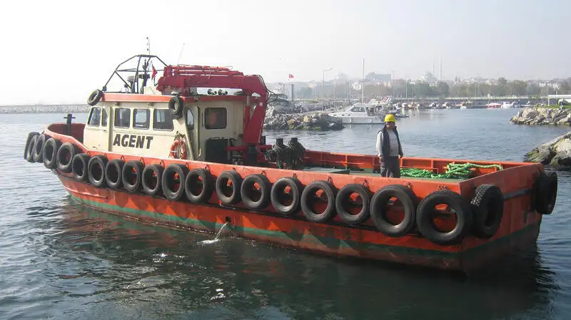 Kapal penarik dijual