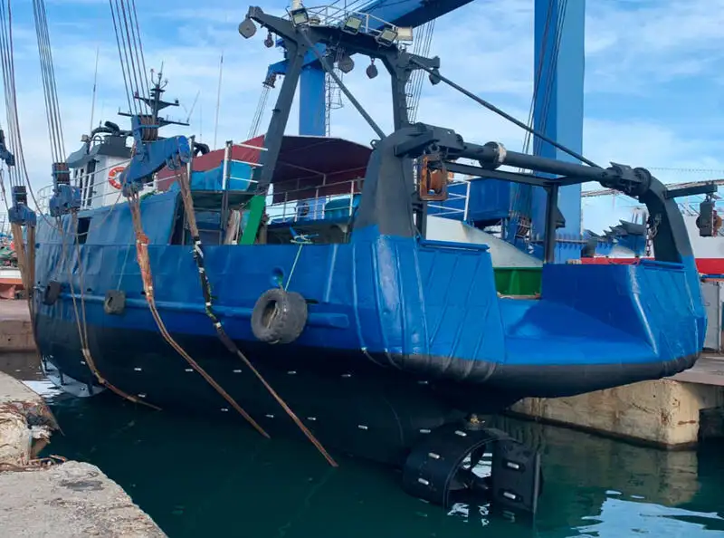 kapal pukat ikan dijual