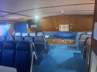 Kapal pasokan dijual