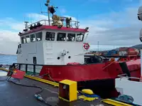 Kapal penarik dijual