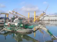 Kapal keruk dijual