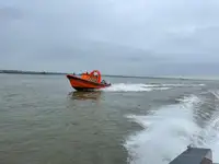 Perahu karet kaku dijual