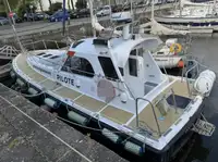 Kapal percontohan dijual