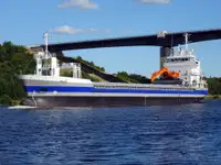 Pengangkut massal dijual