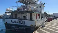 kapal pukat ikan dijual