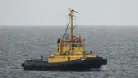 Kapal penarik dijual