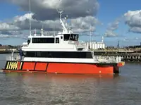 Kapal kontainer dijual