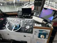 Kapal feri dijual