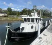 Kapal penarik dijual