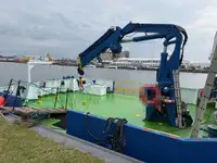 Kapal pasokan dijual