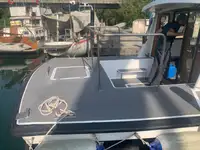 Kapal percontohan dijual