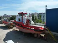 Kapal penarik dijual