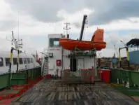 Kapal kontainer dijual