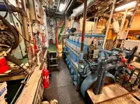 kapal pukat ikan dijual