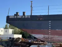 Kapal penarik dijual