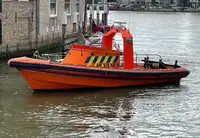 Perahu karet kaku dijual