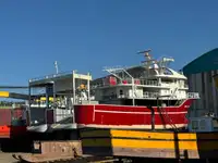 kapal pukat ikan dijual